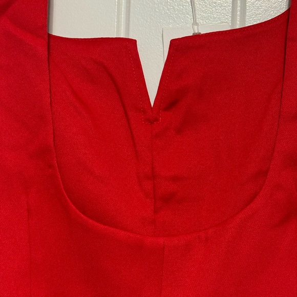 Beautiful red dress great for the office or a night out. - Picture 3 of 4
